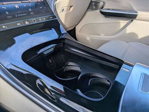 Certified 2024 Mercedes-Benz GLC 300 4MATIC image 12