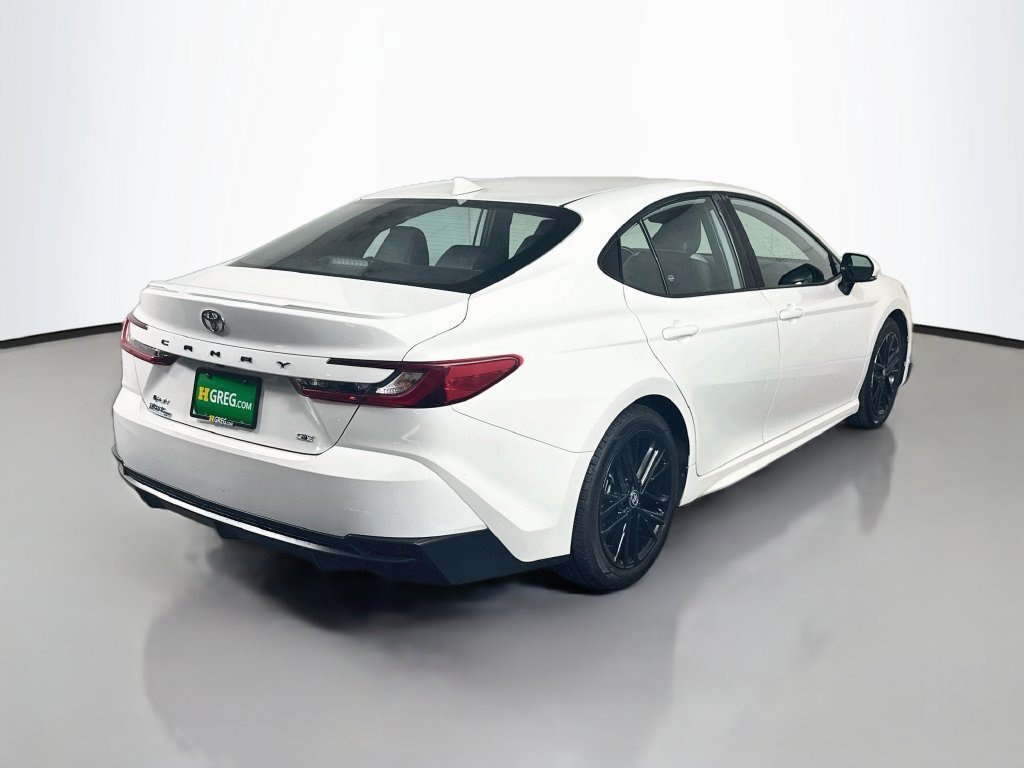 Used 2025 Toyota Camry SE FWD image 10