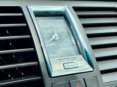 Used 2011 Cadillac DTS Hearse image 19