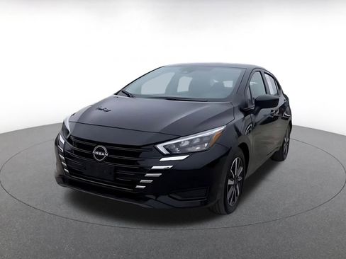 Used 2025 Nissan Versa SV image 7