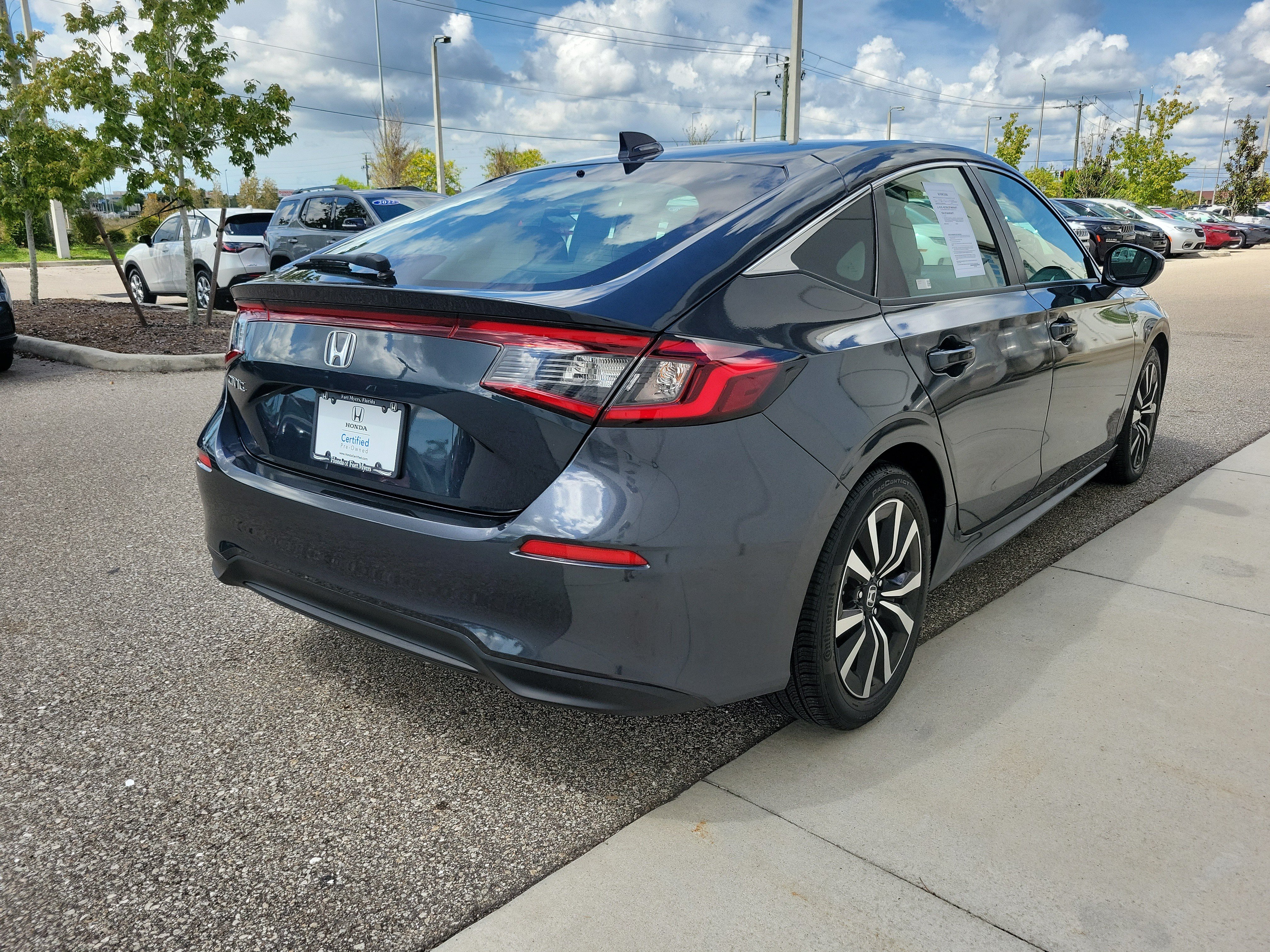 Certified 2024 Honda Civic EX-L image 6