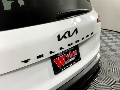 Used 2022 Kia Telluride SX w/ SX Prestige Package AWD/4WD image 24
