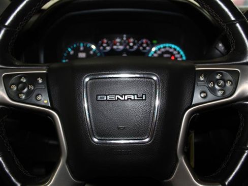 Used 2018 GMC Sierra 1500 Denali AWD/4WD image 16