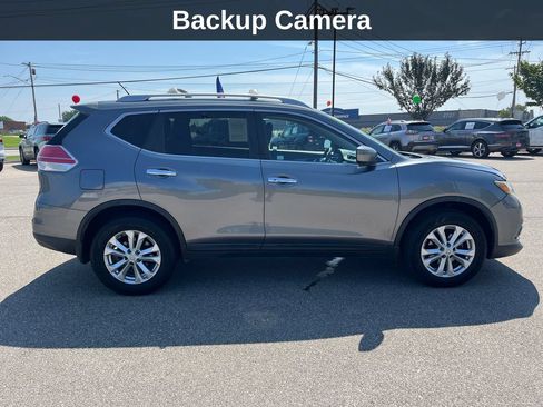 Used 2016 Nissan Rogue SV AWD/4WD image 8