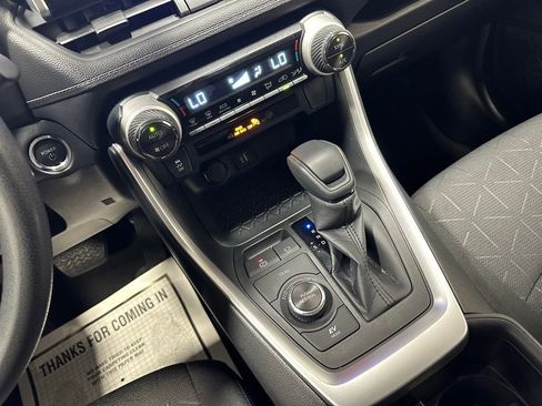 Used 2025 Toyota RAV4 XLE AWD/4WD image 37