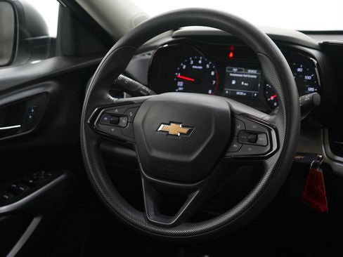 Used 2024 Chevrolet Trax LS w/ Driver Confidence Package image 13