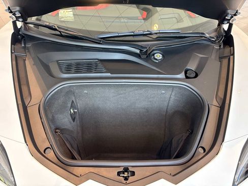Used 2024 Chevrolet Corvette Stingray Preferred Cpe w/ Z51 Performance Package RWD image 31
