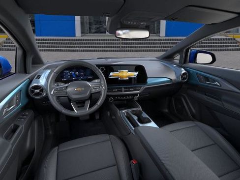 New 2026 Chevrolet Equinox EV LT image 15
