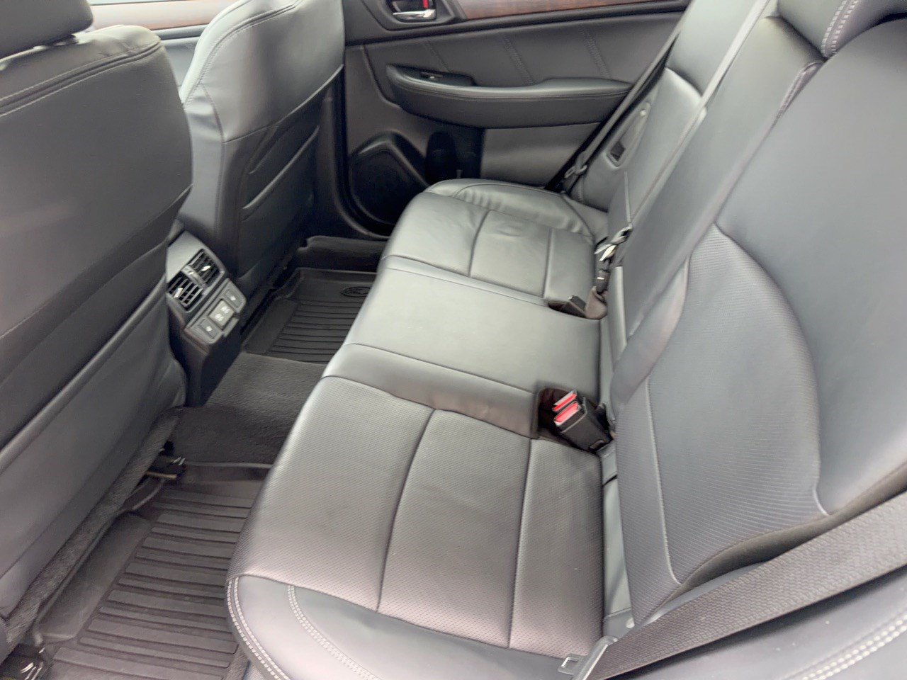 Used 2019 Subaru Outback 2.5i Limited AWD/4WD image 25