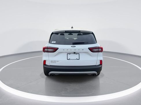 Used 2024 Ford Escape Active w/ Cold Weather Package image 7