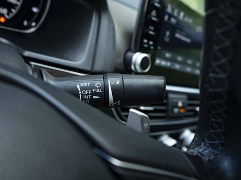 Used 2022 Honda Accord Sport image 24