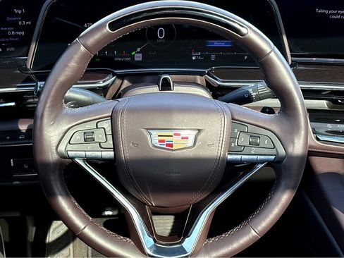 Used 2024 Cadillac Escalade ESV Premium Luxury Platinum image 14