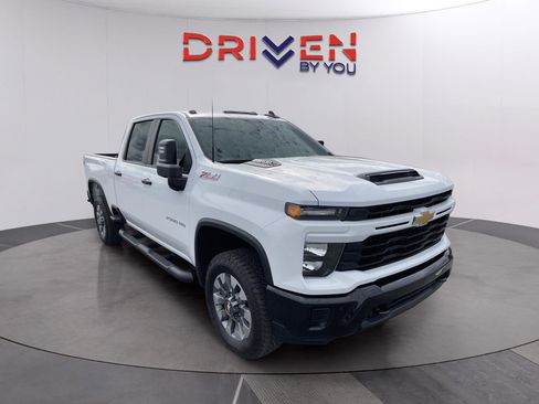 New 2026 Chevrolet Silverado 2500 Custom w/ Custom Value Package image 8