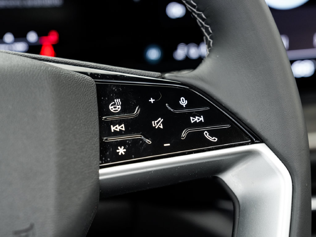 Certified 2025 Audi Q5 Prestige AWD/4WD image 13