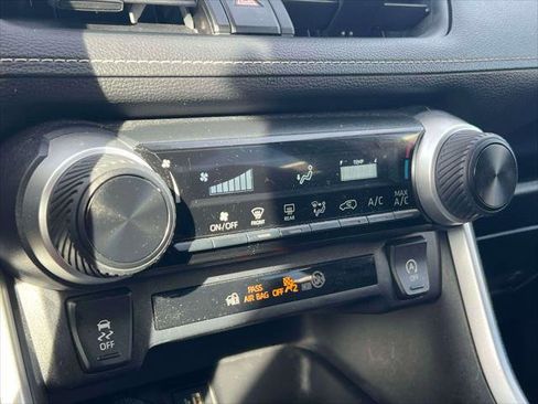 Certified 2023 Toyota RAV4 LE image 31