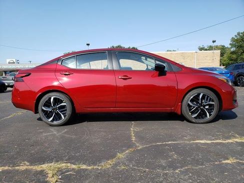 New 2025 Nissan Versa SR w/ Trunk Package image 13