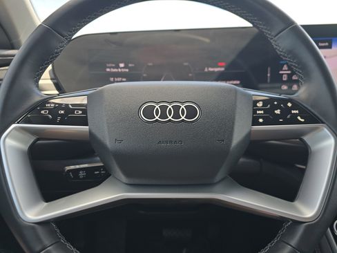 Certified 2025 Audi Q5 Premium w/ Convenience Package AWD/4WD image 23