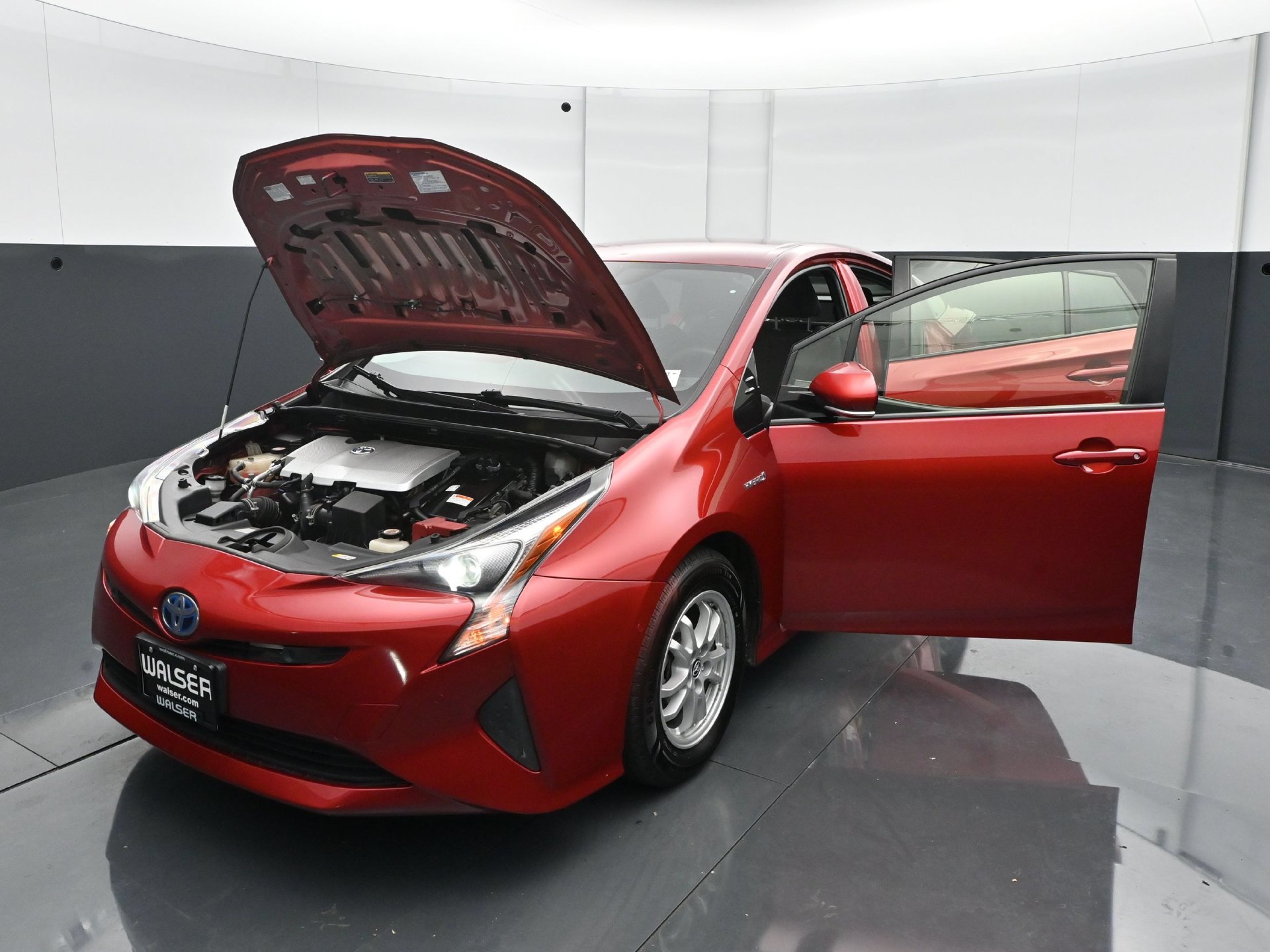Used 2018 Toyota Prius Two w/ Prius Two Safety Plus Package FWD image 27