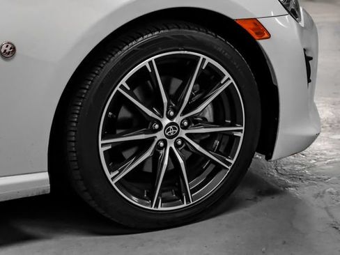 Used 2020 Toyota 86 RWD image 41