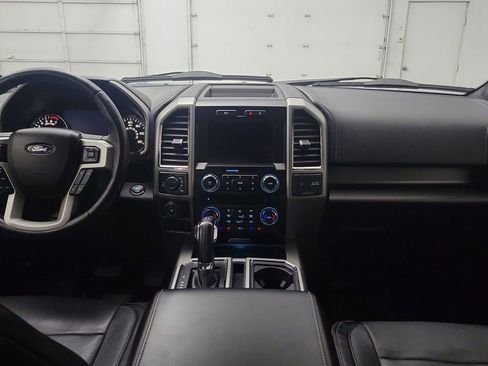 Used 2017 Ford F150 Lariat image 4