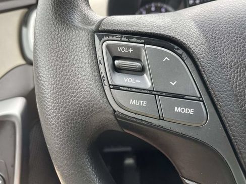 Used 2017 Hyundai Santa Fe Sport FWD image 23