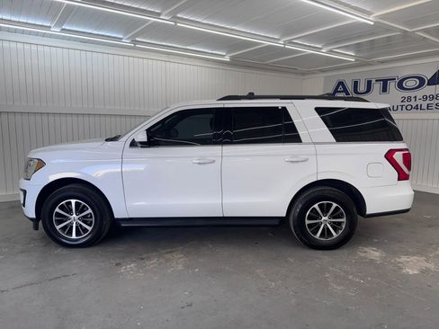 Used 2018 Ford Expedition XLT w/ Cargo Package image 8