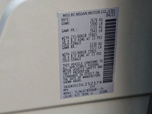Used 2025 Nissan Pathfinder SL AWD/4WD image 37