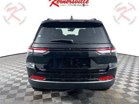 New 2025 Jeep Grand Cherokee Altitude image 6