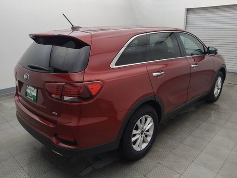 Used 2020 Kia Sorento LX FWD image 9