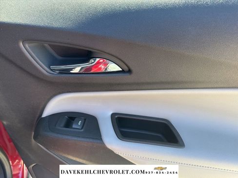 Used 2018 Chevrolet Equinox Premier image 25