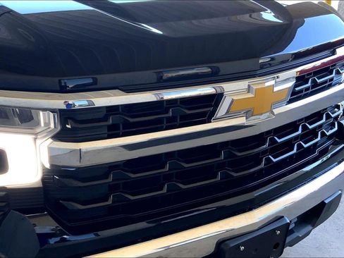 Used 2022 Chevrolet Silverado 1500 LT image 28