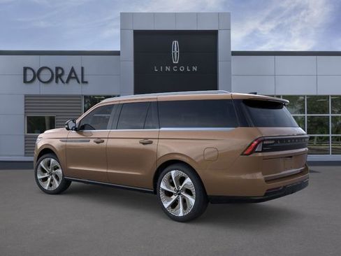 New 2026 Lincoln Navigator L Black Label AWD/4WD image 4