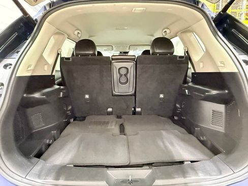 Used 2018 Nissan Rogue SL FWD image 42