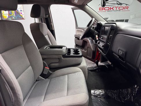 Used 2018 Chevrolet Silverado 1500 Custom w/ Custom Value Package AWD/4WD image 47