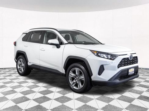 Used 2022 Toyota RAV4 LE AWD/4WD image 20