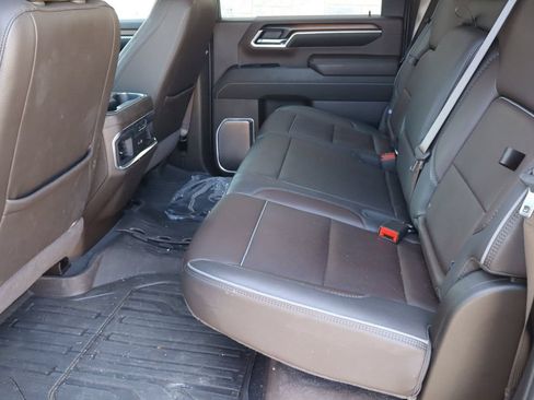 Used 2024 GMC Sierra 2500 Denali w/ Denali Reserve Package AWD/4WD image 6