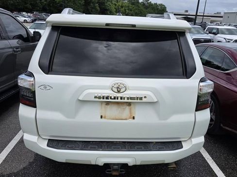 Used 2016 Toyota 4Runner SR5 Premium AWD/4WD image 3