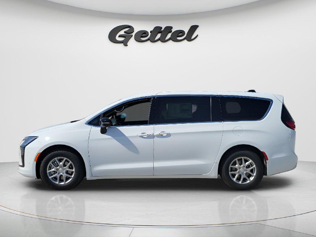 New 2027 Chrysler Pacifica Select w/ Family Tech Group FWD image 8