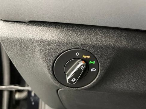 New 2026 Volkswagen Jetta SE FWD image 20