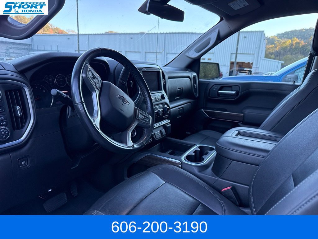 Used 2022 Chevrolet Silverado 1500 LT Trail Boss w/ LT Trail Boss Premium Package AWD/4WD image 16
