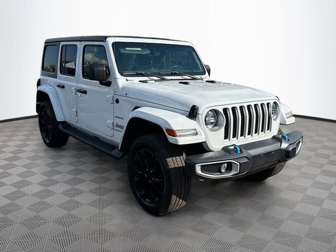 Used 2023 Jeep Wrangler Unlimited Sahara w/ Cold Weather Group image 4