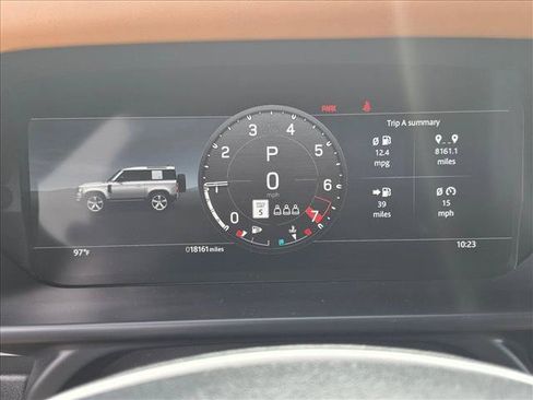 Used 2023 Land Rover Defender 90 X-Dynamic SE AWD/4WD image 9