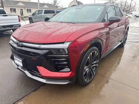 Used 2025 Chevrolet Blazer EV SS w/ Performance Package image 2