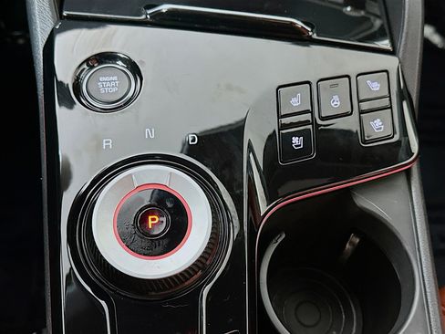 Certified 2024 Kia Sportage SX Prestige image 17