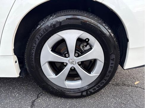 Used 2013 Toyota Prius Three image 22