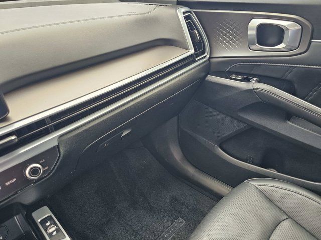 Used 2025 Kia Sorento SX FWD image 26