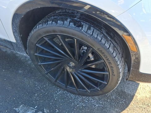 Used 2025 Chevrolet Blazer RS image 9