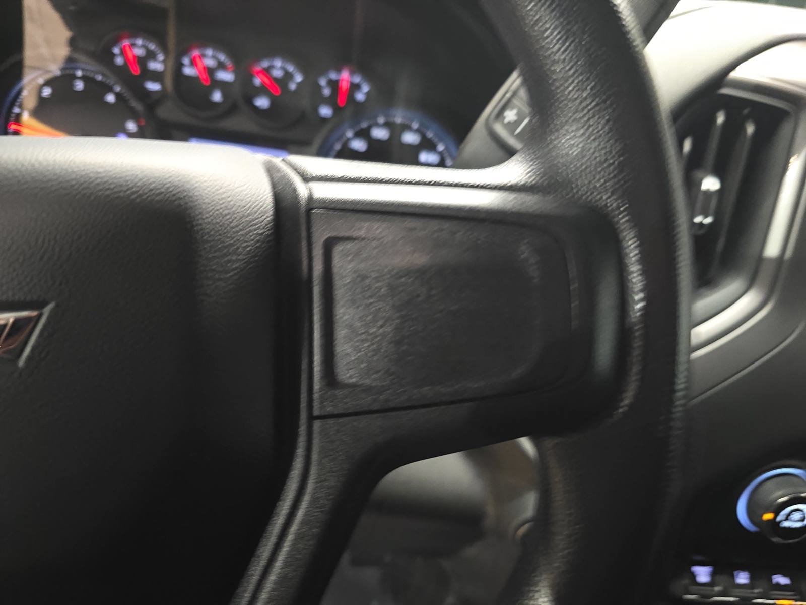 Used 2026 Chevrolet Silverado 2500 Custom w/ Custom Value Package AWD/4WD image 18