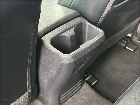 Used 2019 Toyota Tacoma TRD Sport image 17