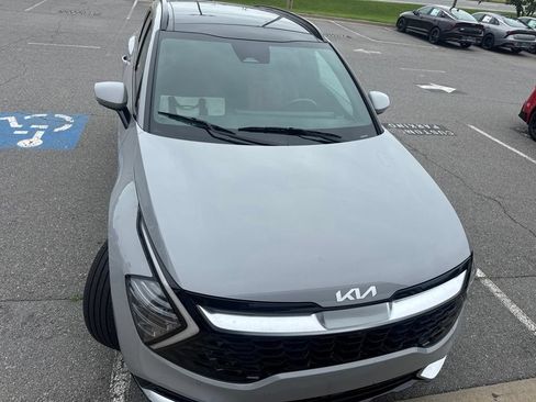 Certified 2024 Kia Sportage SX FWD image 2